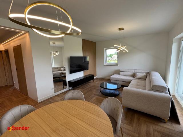 Dwupoziomowe 121 m² z loggiami i miejscami parkingowymi