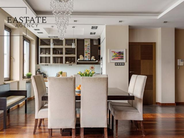 Dwupoziomowy apartament 121 m² z tarasami i garażem
