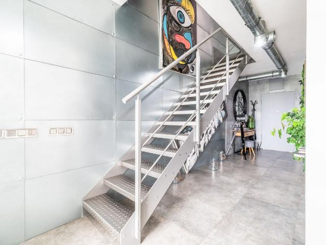Dwupoziomowy apartament na wynajem