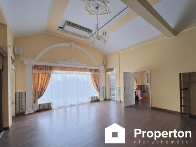 Dwupoziomowy dom z potencjałem inwestycyjnym 140 m²