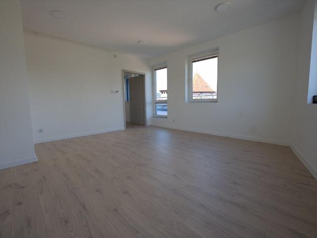 Dwupoziomowy lokal biurowo usługowy 107 m² w centrum Kielc polecam!