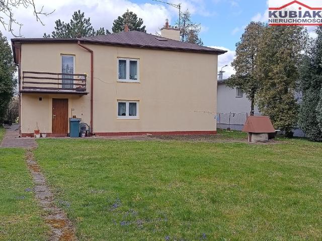 Dwurodzinny dom 220 m2 z garażem i potencjałem remontu