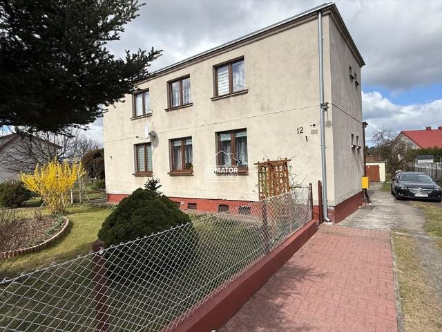 Dwurodzinny dom z dużym potencjałem i tarasem
