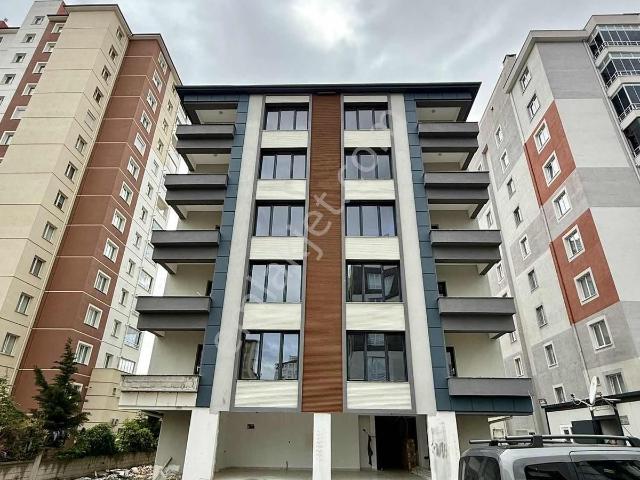 Düşük Katlı 3+1 Ebeveyn Banyolu Harika Konumlu Sıfır Daire