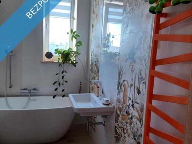 DUŻY APARTAMENT Z MOŻLIWOŚCIĄ ROZDZIELENIA+HALA GARAŻOWA 30m2 + 2 TARASY