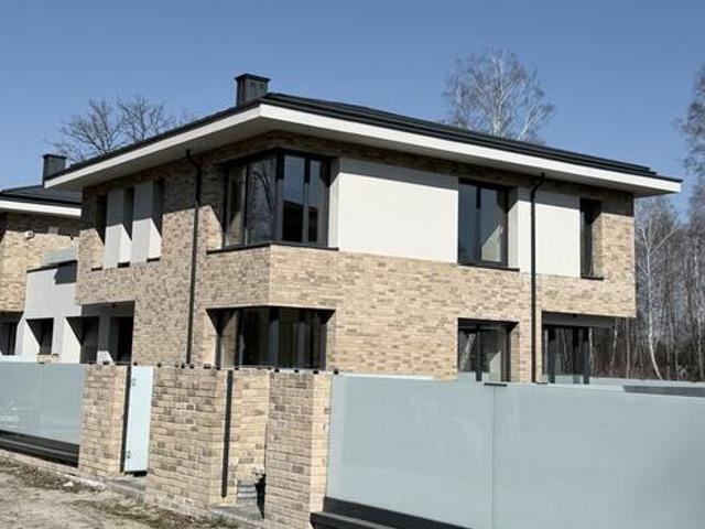 duży bliźniak Uwieliny gm. Prażmów