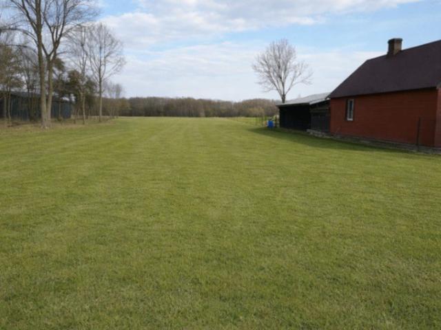 Duża działka 2621 m² w spokojnej okolicy Bombli
