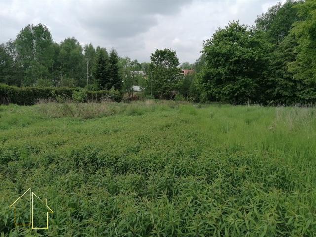 Duża działka 2700 m² z mediami i potencjałem inwestycyjnym
