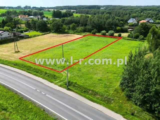 Duża działka 2979 m² pod zabudowę w Gorzycach