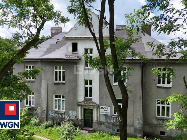 Duże 88 m² mieszkanie z potencjałem centrum Zawiercia