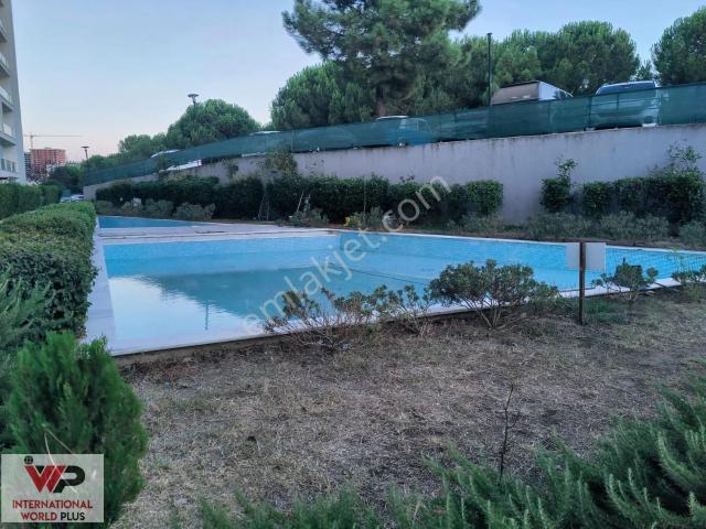 Dumankaya Batı Sitesinde Ara Kat Full Eşyalı 1+1 Kiralık