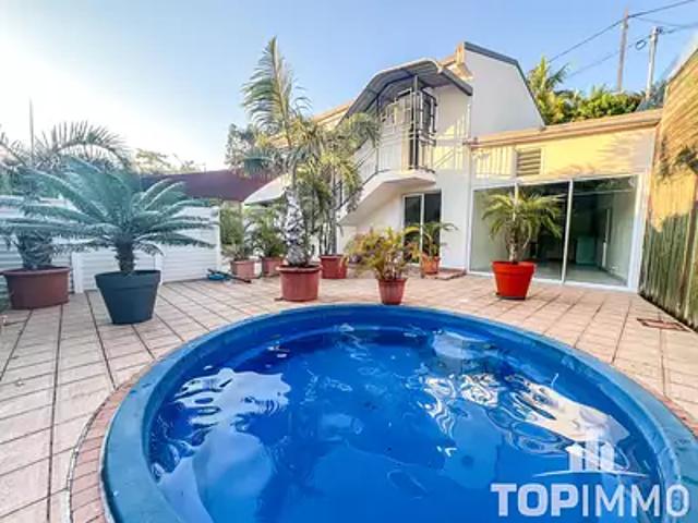 Dumbéa 98835 Achat / Vente maison 5 pièces t5 piscine