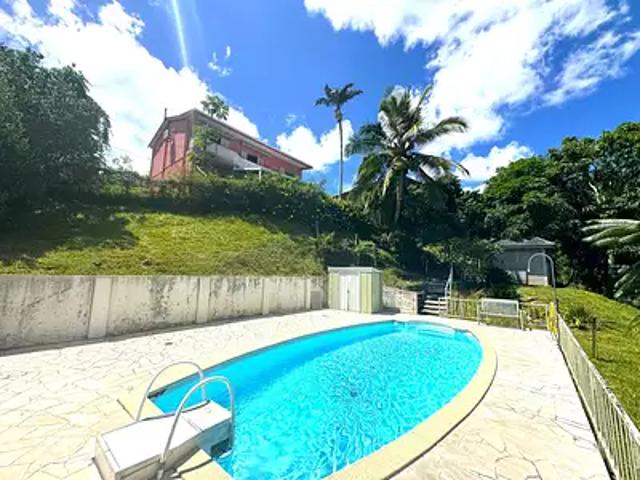 Dumbéa 98835 Achat / Vente maison 5 pièces t5 piscine