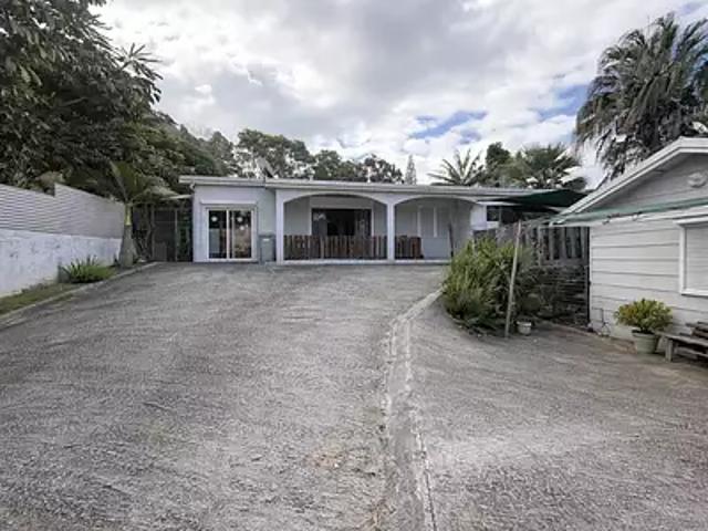 Dumbéa 98835 Achat / Vente maison 5 pièces t5 terrasse