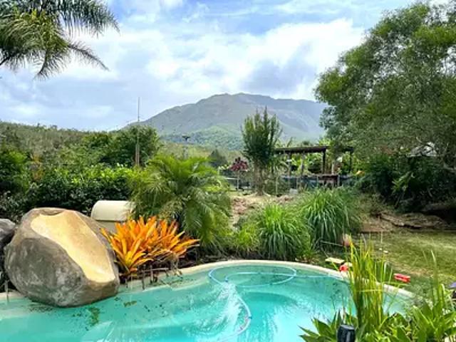 Dumbéa 98835 Achat / Vente maison 6 pièces t6 piscine terrasse