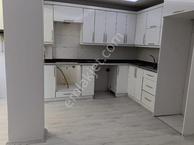 Dumlupınar Mahallesi'nde 3+1 Satılık Daire