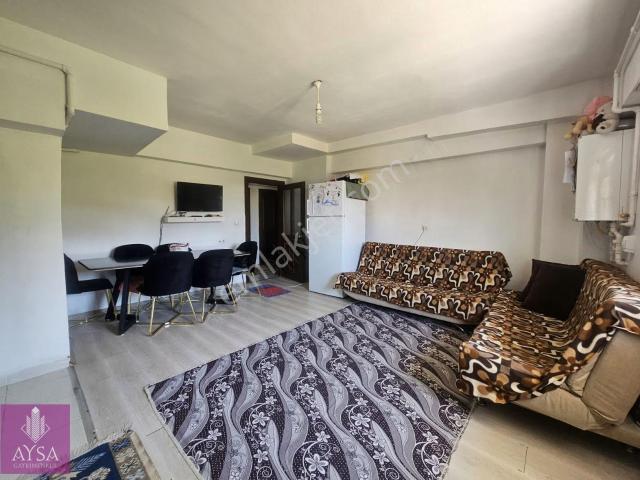 Dumlupınar Mevkiinde Bahar Caddesi Altı 2+1 Kullanışlı Daire