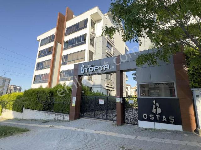 Dumlupınar Mh.ütopya Sitesi 4+1 Ara Kat Daire