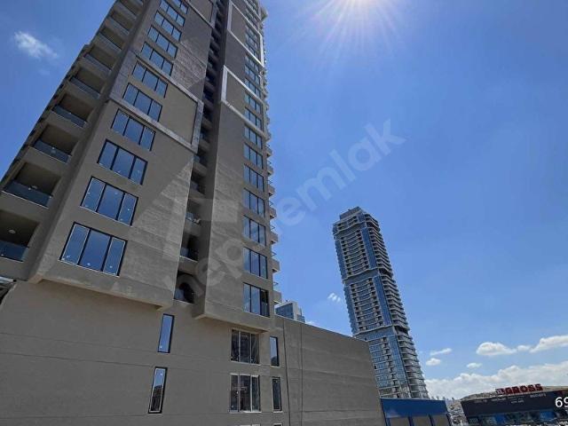 Dumlupınar Bulvarı'nda Prime Plaza Suite'te Satılık 2+1 Daire