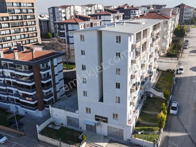 Dumlupınar'da Havuzlu Klimalı Full Eşyalı Kiralık 2+1 Dublex Daire