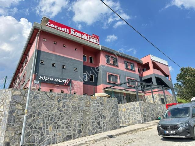 Dünya Bankası İş Merkezi Satılık 28 M2 Kiracılı Dükkan