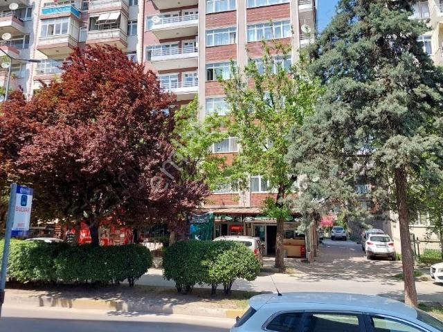 Dünya Göz Hastanesi Karşısı Kiralık Daire