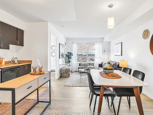 Dundas And Keele 1 Bed & 1 Bath