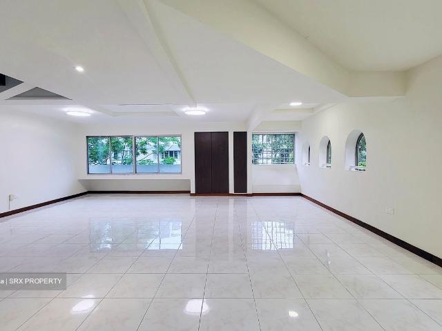 Dunearn Road D11, Condominium