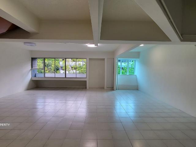 Dunearn Road D11, Condominium