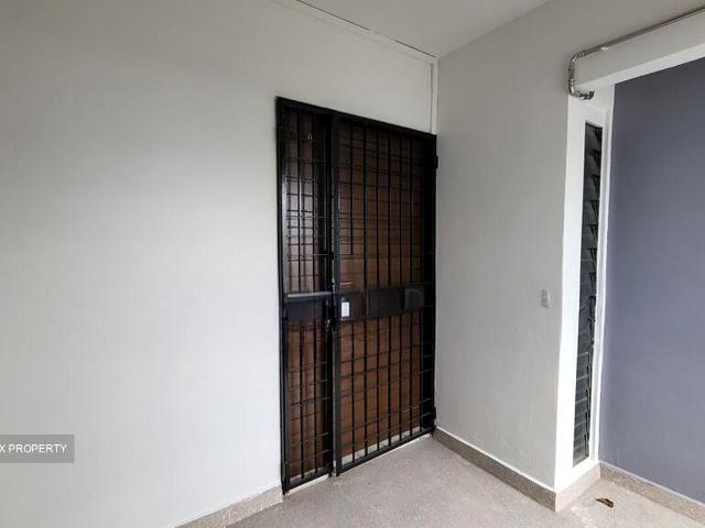 Dunearn Road D11, Condominium