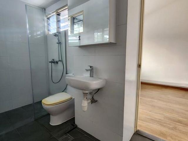 Dunearn Road D11, Condominium
