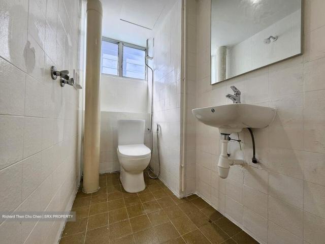 Dunearn Road D11, Condominium
