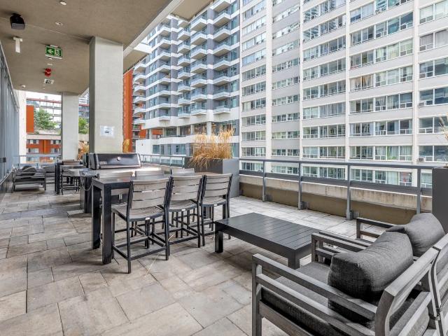 Dunfield Tower 2 Bedroom Apartment for Rent at 44 Dunfield Ave, Toronto, ON M4S 2H2 Davisville Village