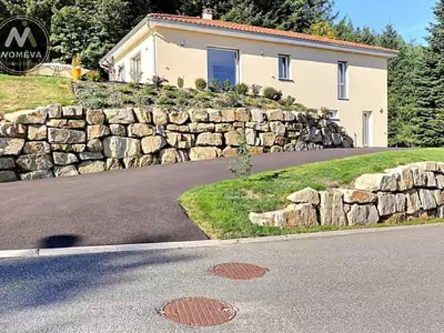Dunières 43220 Achat / Vente maison 6 pièces t6 au dernier étage