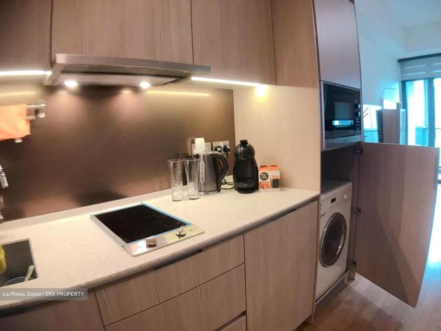 Duo Residences D7, Apartment