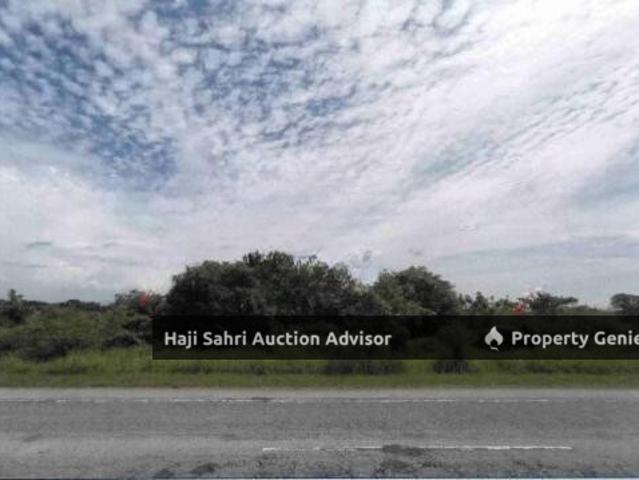 Dua puluh lima 25 plot kedai teres berdampingan yang beralamat pos di Lot PT 183942 hingga 183966, Lebuhraya Ipoh Lumut, 31000