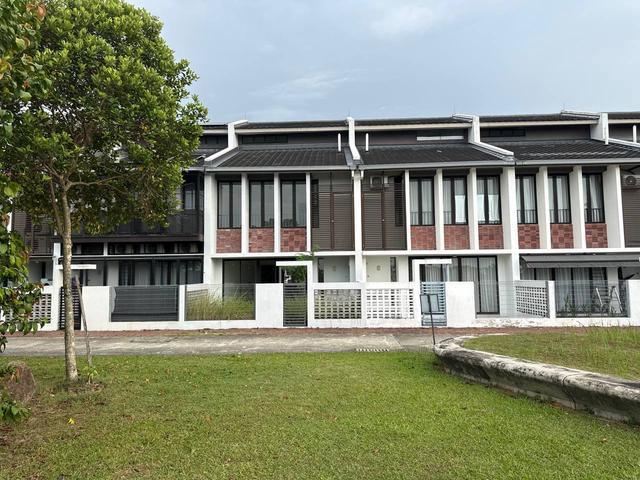 DUAL FRONTAGE 2 Storey Elmina Valley 2 Facing Mall Direct Park 20x80