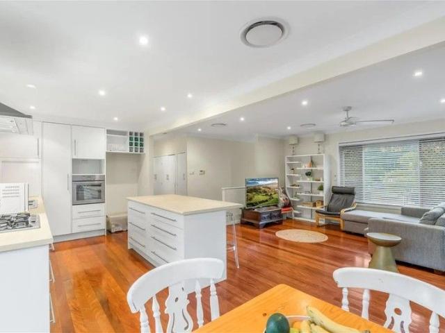 Dual Income Investment Gem with Modern Renovation in Prime Macgregor Locale