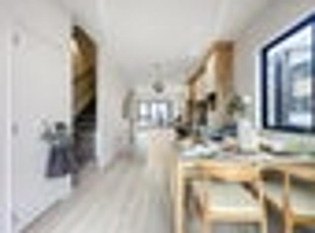 Dual Income Opportunity in Prime Mt Wellington!