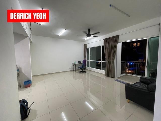 Dual Key Unit Pool VIew 2 bedroom 1 Studio 2 Car Parks Price Ne