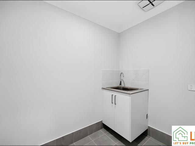 Dual key properties from early $800k with upto $1100 pw rent