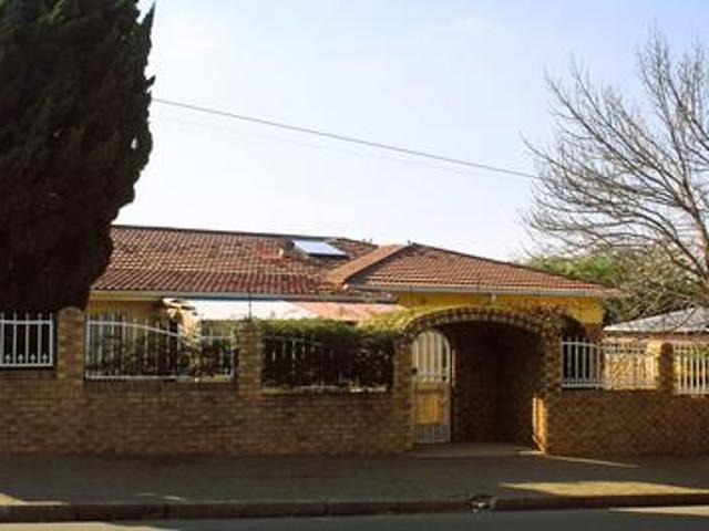 dual living investment opportunity |.