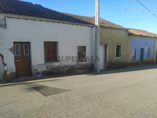 Duas Moradias em Banda em Benquerenças, Castelo Branco