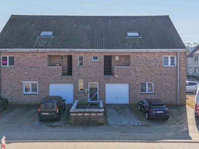 Dubbel appartement met potentieel, rustig gelegen in Eversel