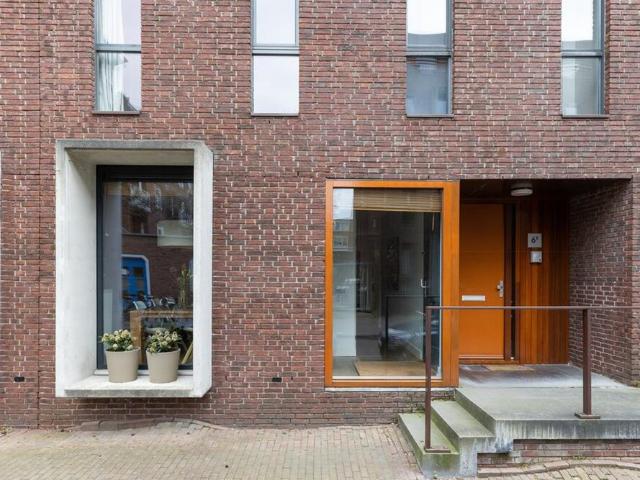Dubbel benedenhuis appartement te huur in Rotterdam