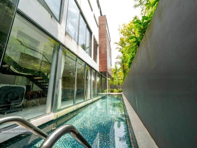 Duchess Avenue D10, Detached