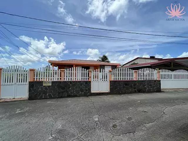 Ducos 97224 Achat / Vente maison 5 pièces t5 terrasse