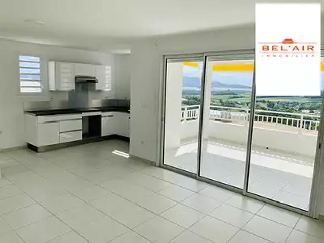 Ducos 97224 Location appartement 2 pièces t2 au dernier étage terrasse
