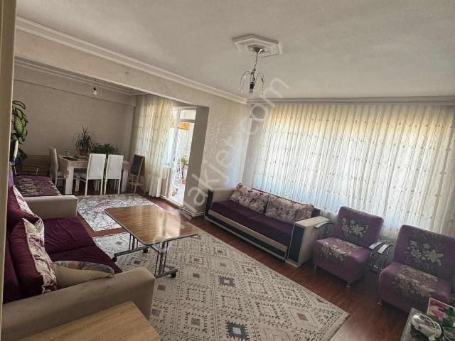 Düdenbaşı Mah Ara Kat Geniş Daire