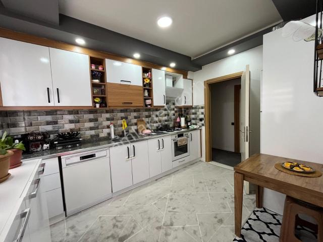 Düdenbaşı Mah. Havuzlu Site İçi Emsallerinden Farklı 3+1 Giriş
